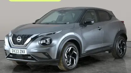 Używany Nissan Juke N-Connecta 114 KM (83 kW) 2023 Szary SUV