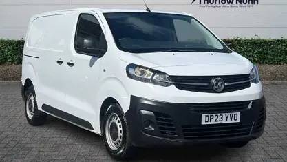 Used Vauxhall Vivaro S 101 HP (74 kW) 2023 White MPV
