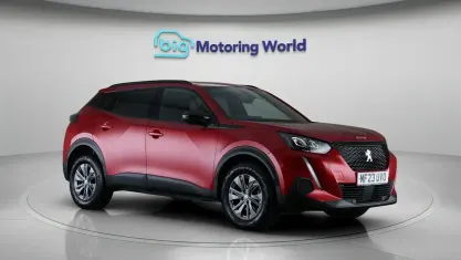 Used Peugeot 2008 Active+ 101 HP (74 kW) 2023 Red SUV