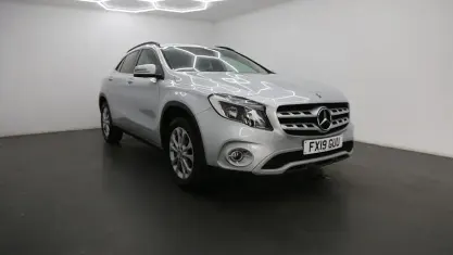 Used Mercedes GLA200 SE 156 HP (114 kW) 2019 Silver SUV