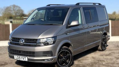Usado VW Transporter Highline 150 HP (110 kW) 2019 Prateado Van