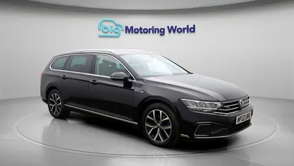 Used VW Passat GTE 218 HP (160 kW) 2022 Black Estate