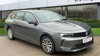 Used 2025 Vauxhall Astra Design Edition Estate | £15,995 (Good price)