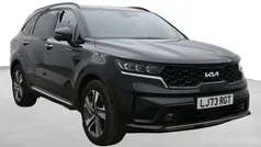 Black Used 2023 Kia Sorento SUV | £37,395 (Fair price)