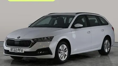 Used Skoda Octavia SE Technology 110 HP (80 kW) 2022 White Estate