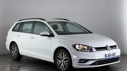 Used VW Golf VII SE 116 HP (85 kW) 2018 Estate