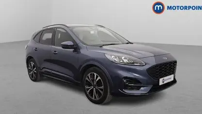 Usado Ford Kuga ST-Line X 190 HP (139 kW) 2023 Azul SUV