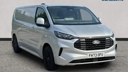 Used Ford Transit Custom Limited 136 HP (100 kW) 2024 Moondust silver Van