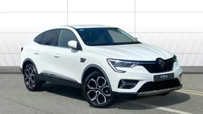 Used Renault Arkana Version S 143 HP (105 kW) 2022 White SUV