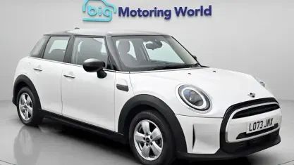 Used Mini Cooper Classic 136 HP (100 kW) 2022 White Hatchback