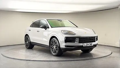 Used Porsche Cayenne 475 HP (349 kW) 2024 Crayon grey SUV