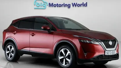 Używany Nissan Qashqai N-Connecta 140 KM (102 kW) 2023 Czerwony SUV