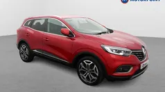 Red Used 2022 Renault Kadjar Techno SUV | £14,099 (Fair price)