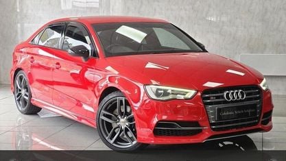 Usado Audi S3 Design 300 HP (220 kW) 2015 Vermelho Sedan