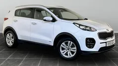 White Used 2017 Kia Sportage 2 SUV | £12,995 (Fair price)