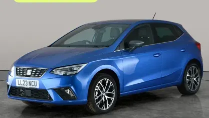 Usado Seat Ibiza XCELLENCE 110 HP (80 kW) 2023 Azul Citadino