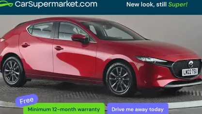 Usado Mazda 3 122 CV (89 kW) 2022 Rojo Utilitario