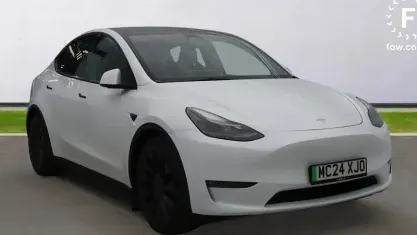 Used Tesla Model Y Performance 317 kW (432 HP) 2024 White SUV