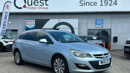 Used Vauxhall Astra Elite 116 HP (85 kW) 2015 Silver Estate
