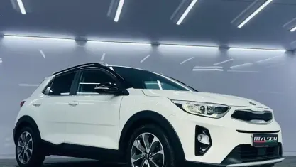 Usado Kia Stonic 120 CV (88 kW) 2020 Blanco SUV