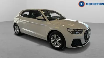 Used Audi A1 Sportback 95 HP (69 kW) 2022 White Hatchback