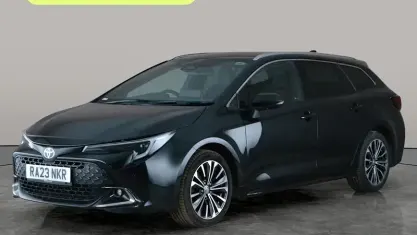 Używany Toyota Corolla Design 140 KM (102 kW) 2026 Kombi