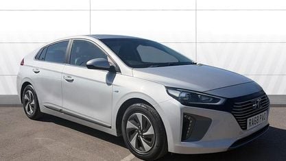 Begagnad Hyundai Ioniq Premium SE 141 HK (103 kW) 2019 Silver Halvkombi