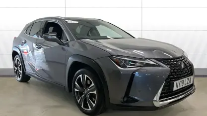 Used Lexus UX 184 HP (135 kW) 2019 Grey SUV