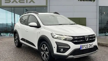 White Used 2022 Dacia Sandero Prestige Hatchback | £10,995 (Fair price)