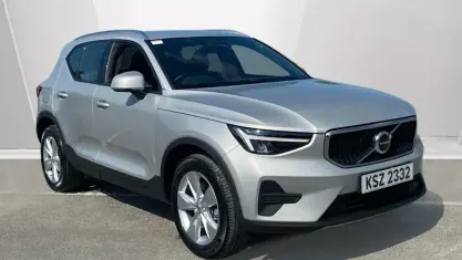 Used Volvo XC40 Core 163 HP (119 kW) 2025 Silver SUV