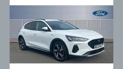 Used Ford Focus Active 125 HP (91 kW) 2023 White Hatchback