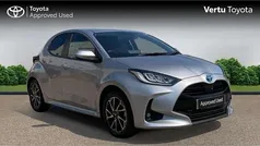 Silver Used 2022 Toyota Yaris Hybrid Design Hatchback | £14,215 (Fair price)