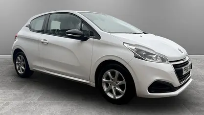 Used Peugeot 208 Active 68 HP (50 kW) 2016 Hatchback