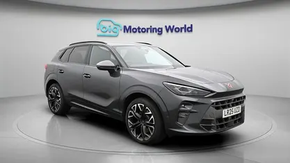 Usado Cupra Terramar VZ2 272 HP (200 kW) 2025 Cinzento SUV