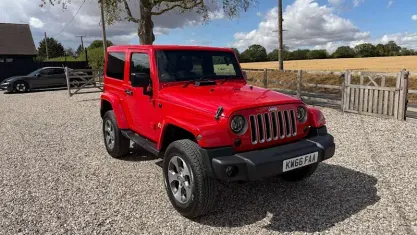 Used Jeep Wrangler Overland 200 HP (147 kW) 2017 Red SUV