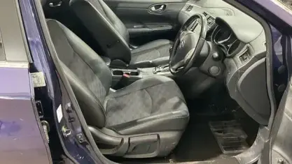 Used Nissan Pulsar N-Connecta 116 HP (85 kW) 2017 Blue Hatchback