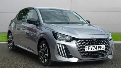 Używany Peugeot 208 Allure 101 KM (74 kW) 2025 Hatchback