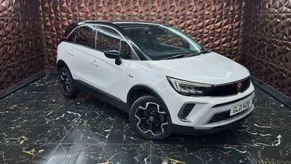 Used Vauxhall Crossland Elite 131 HP (96 kW) 2021 White SUV