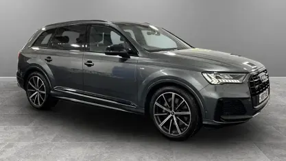 Used Audi Q7 Black Edition 340 HP (250 kW) 2022 Grey SUV