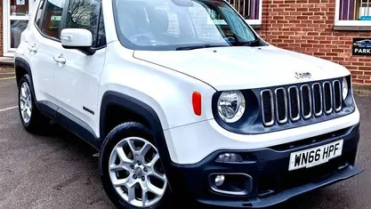 White Used 2016 Jeep Renegade Longitude SUV | £5,830 (Fair price)