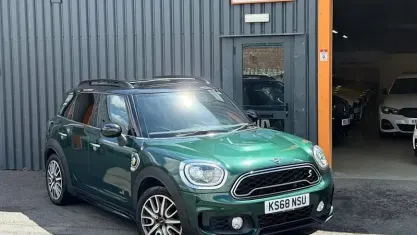 Used Mini Cooper S Countryman 224 HP (164 kW) 2018 Green SUV
