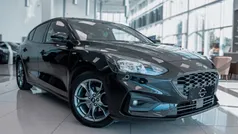 Black Used 2020 Ford Focus ST-Line Hatchback | £9,195 (Fair price)