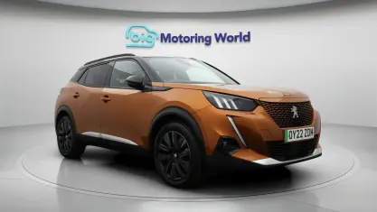 Used Peugeot e-2008 Premium 100 kW (136 HP) 2022 SUV
