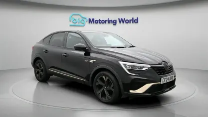 Used Renault Arkana Engineered 143 HP (105 kW) 2023 Black SUV