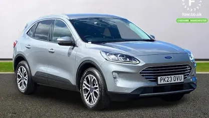 Gebraucht Ford Kuga Titanium 150 PS (110 kW) 2023 Silber SUV