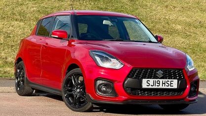 Używany Suzuki Swift Sport 140 KM (102 kW) 2019 Czerwony Hatchback
