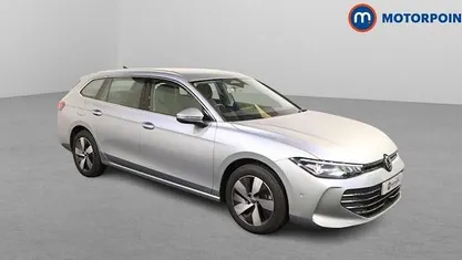 Used 2025 VW Passat Life Estate | £25,599 (Super price)