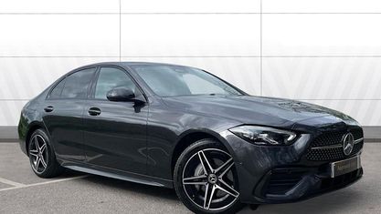 Usado Mercedes C300e Urban 313 HP (230 kW) 2025 Cinzento Sedan