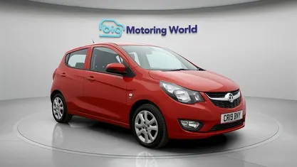 Second-hand Vauxhall Viva 73 CP (53 kW) 2019 Roșu Hatchback