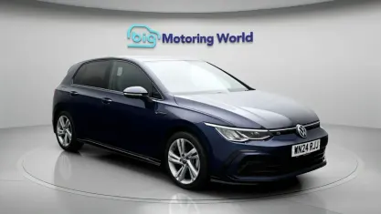 Used VW Golf VIII R-line 150 HP (110 kW) 2023 Blue Hatchback